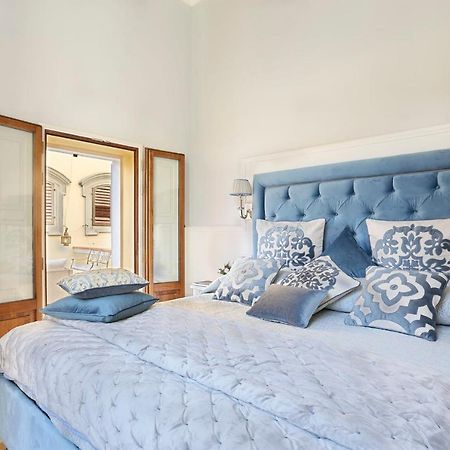 Design Apartment In The Heart Of Florence - Hosted By Sweetstay Exterior photo