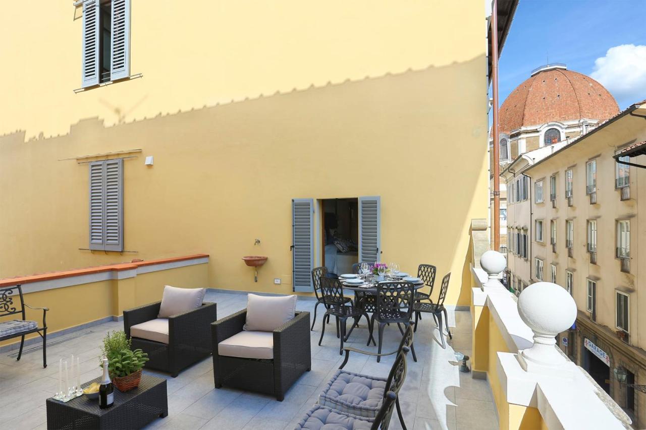 Design Apartment In The Heart Of Florence - Hosted By Sweetstay Exterior photo
